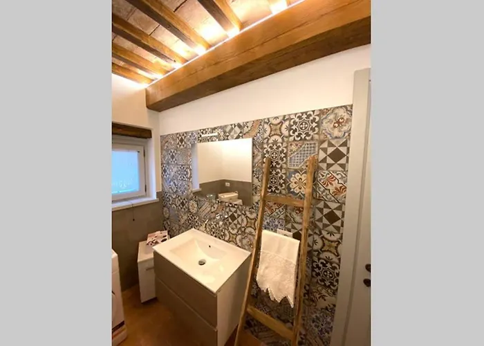 La Casetta Di Nonnana - Дом отдыха *